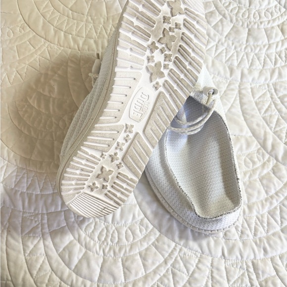 Hey Dude White Boat Shoes for Men size 12 - Picture 5 of 7